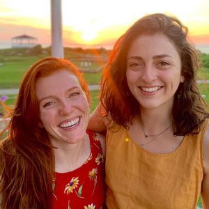 Meet your Posher, Caitlin